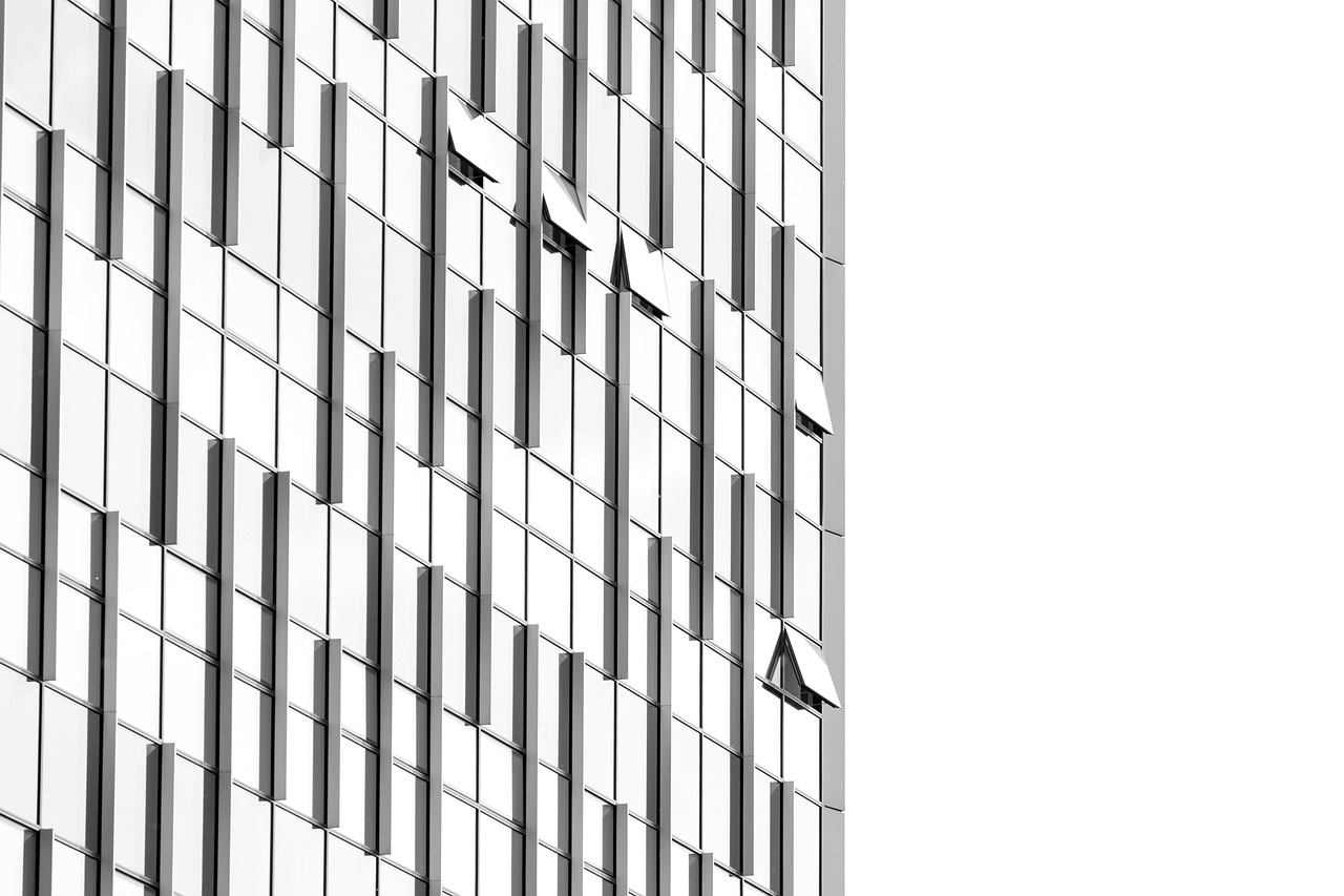 建投能源股价最新动态及分析简报