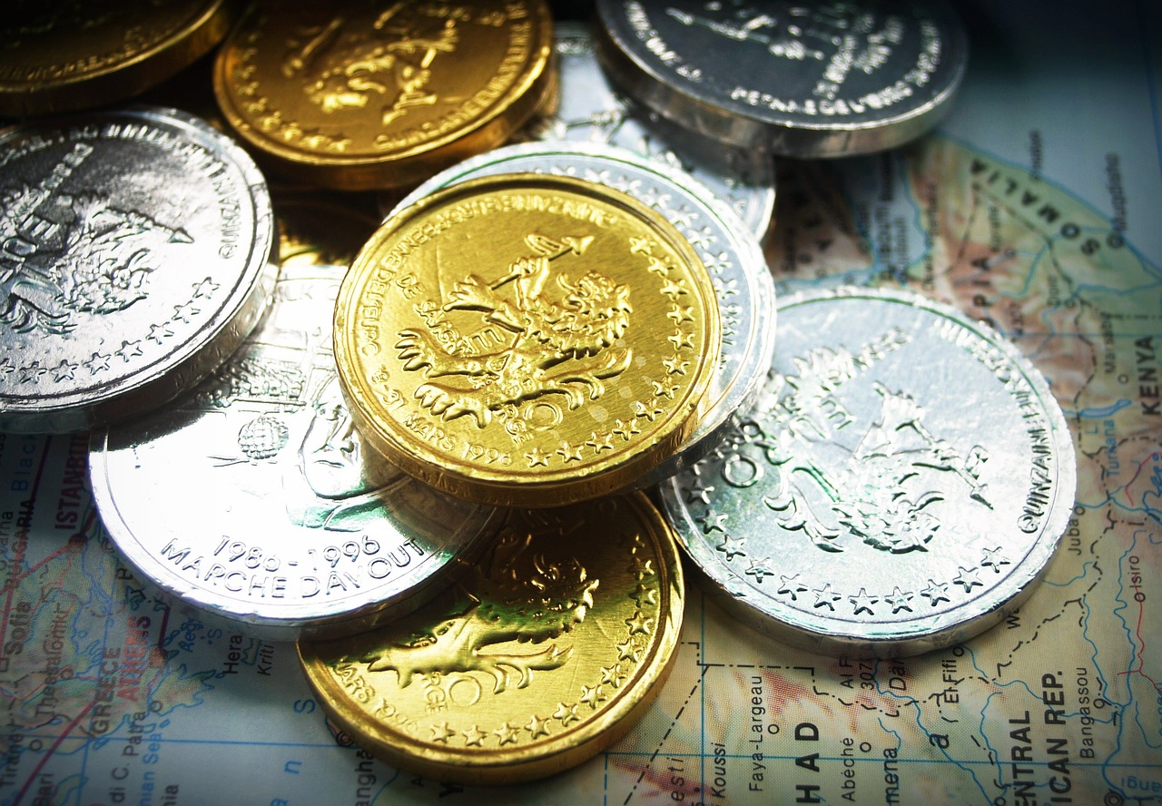 一盎司黄金价格揭秘，黄金投资价值与波动因素解析
