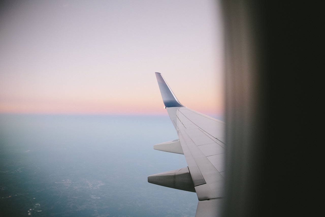 揭秘航空灾难真相，空中浩劫电影深度剖析航空灾难背后的故事